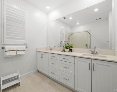 14135 Jonah Way - Photo Thumbnail 19