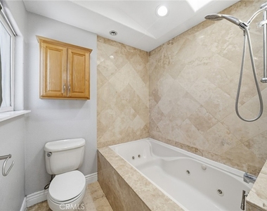 6052 Marshall - Photo Thumbnail 22