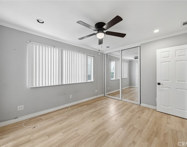 6052 Marshall - Photo Thumbnail 20