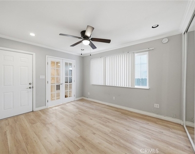 6052 Marshall - Photo Thumbnail 18
