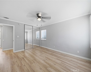 6052 Marshall - Photo Thumbnail 14