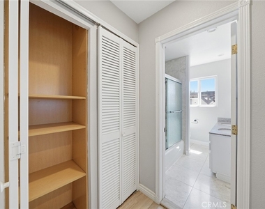 6052 Marshall - Photo Thumbnail 15