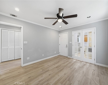 6052 Marshall - Photo Thumbnail 19