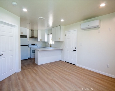 2508 W Picadilly Way - Photo Thumbnail 3