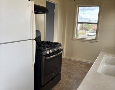 15561 Cornuta Avenue - Photo Thumbnail 1