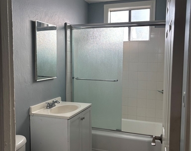 15561 Cornuta Avenue - Photo Thumbnail 5
