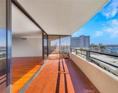 4335 Marina City - Photo Thumbnail 2