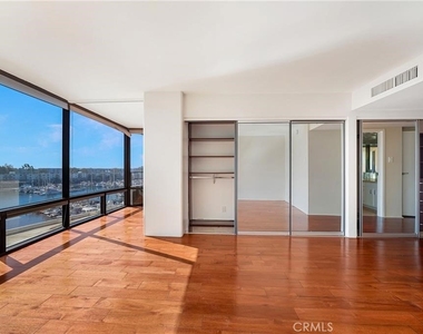 4335 Marina City - Photo Thumbnail 1