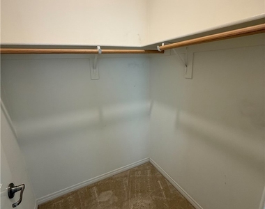 16025 Osprey Ave Drive - Photo Thumbnail 6