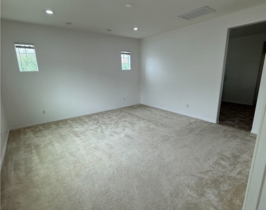 16025 Osprey Ave Drive - Photo Thumbnail 5