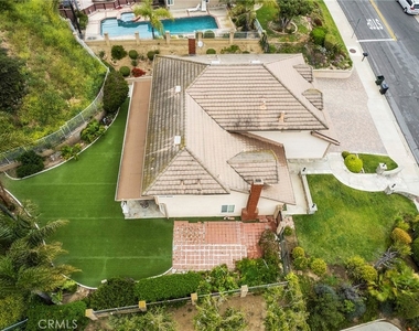 4015 San Antonio - Photo Thumbnail 2