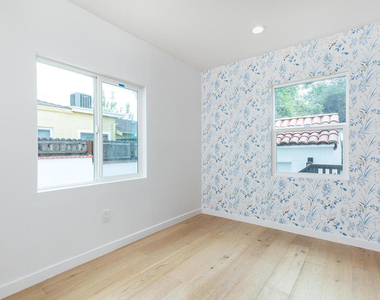 180 W Harriet Street - Photo Thumbnail 8