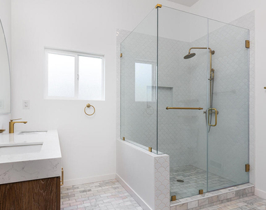 180 W Harriet Street - Photo Thumbnail 13