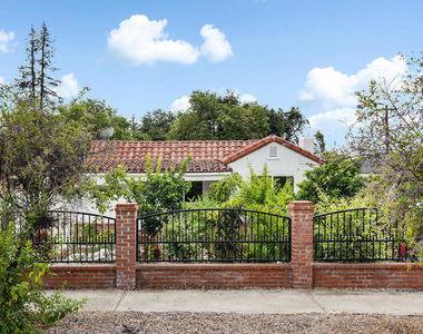 180 W Harriet Street - Photo Thumbnail 1