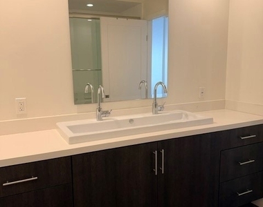1400 N Fuller - Photo Thumbnail 27