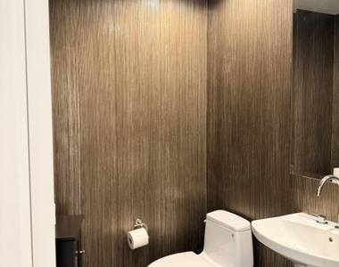 1400 N Fuller - Photo Thumbnail 22
