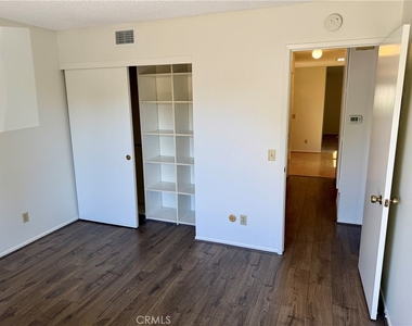 8933 Modesto Circle - Photo Thumbnail 16
