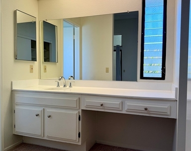 8933 Modesto Circle - Photo Thumbnail 14