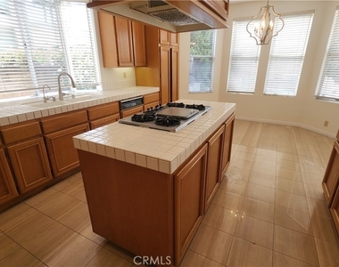 2162 Ventia - Photo Thumbnail 19