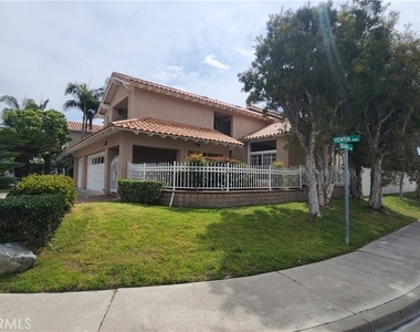2162 Ventia - Photo Thumbnail 6