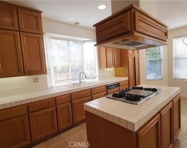2162 Ventia - Photo Thumbnail 20