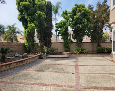 2162 Ventia - Photo Thumbnail 37