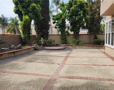 2162 Ventia - Photo Thumbnail 36