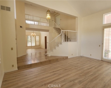 2162 Ventia - Photo Thumbnail 26