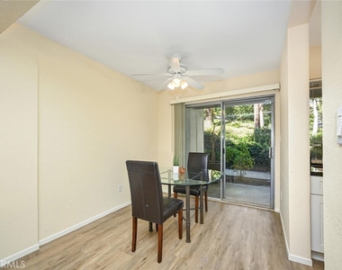 23732 Hillhurst - Photo Thumbnail 4