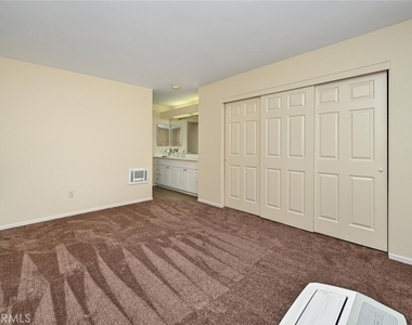 23732 Hillhurst - Photo Thumbnail 11