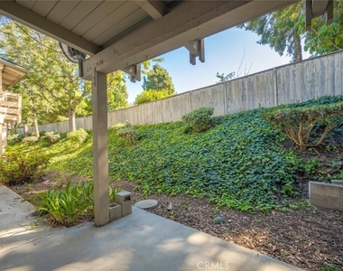 23732 Hillhurst - Photo Thumbnail 7