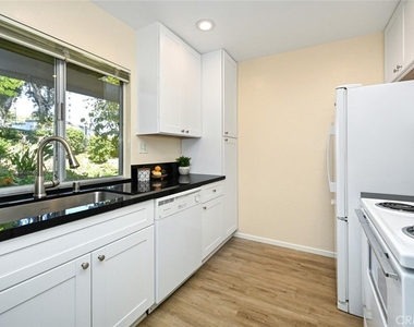 23732 Hillhurst - Photo Thumbnail 2