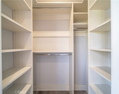 8711 Mossford - Photo Thumbnail 13