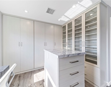 8711 Mossford - Photo Thumbnail 39