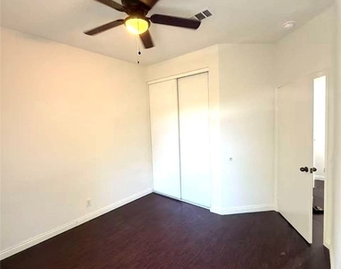 32 Carlsbad - Photo Thumbnail 20