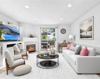 32 Carlsbad - Photo Thumbnail 7