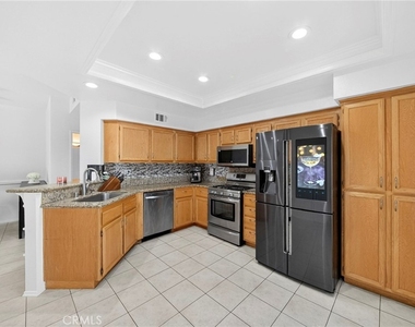 32 Carlsbad - Photo Thumbnail 12