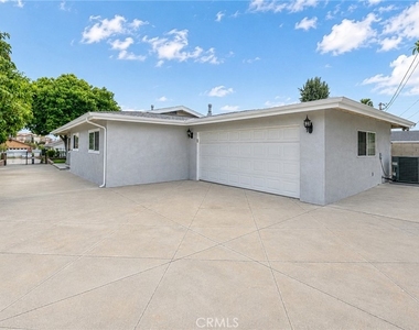 4361 Los Serranos - Photo Thumbnail 14
