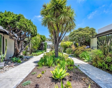544 Glenneyre St. - Photo Thumbnail 1