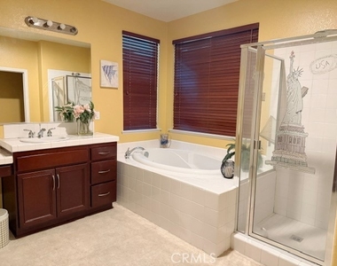 12647 Burbank Rd - Photo Thumbnail 7