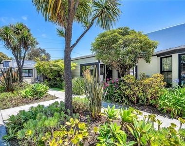 544 Glenneyre - Photo Thumbnail 2