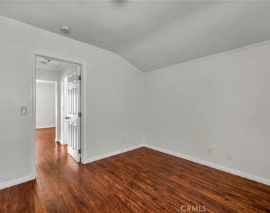 544 Glenneyre - Photo Thumbnail 13