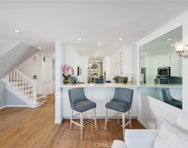 4021 Aladdin Drive - Photo Thumbnail 5
