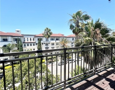6020 Seabluff Drive - Photo Thumbnail 15
