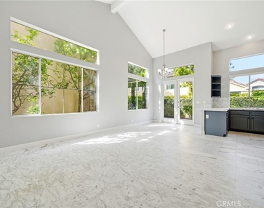 77 Lessay - Photo Thumbnail 1