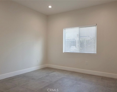 8171 Orangewood - Photo Thumbnail 6
