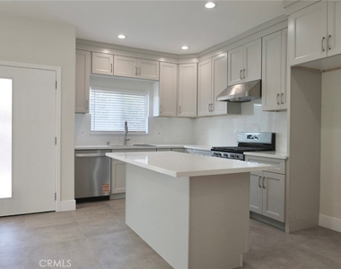 8171 Orangewood - Photo Thumbnail 2