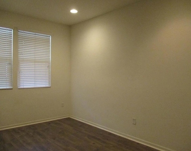 17548 Mason Lane - Photo Thumbnail 3