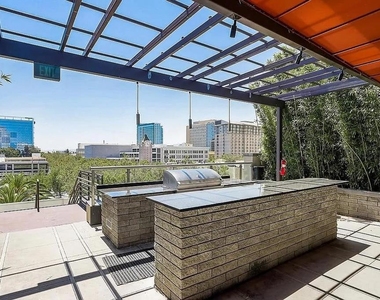 88 E San Fernando Street - Photo Thumbnail 15