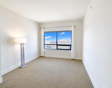 88 E San Fernando Street - Photo Thumbnail 2